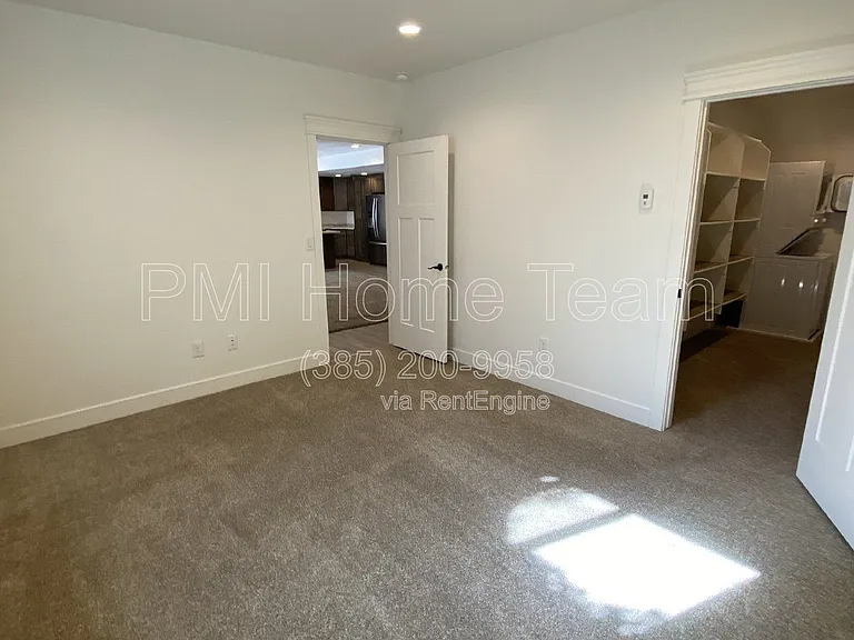 1284 E Mary Ln — Photo 15