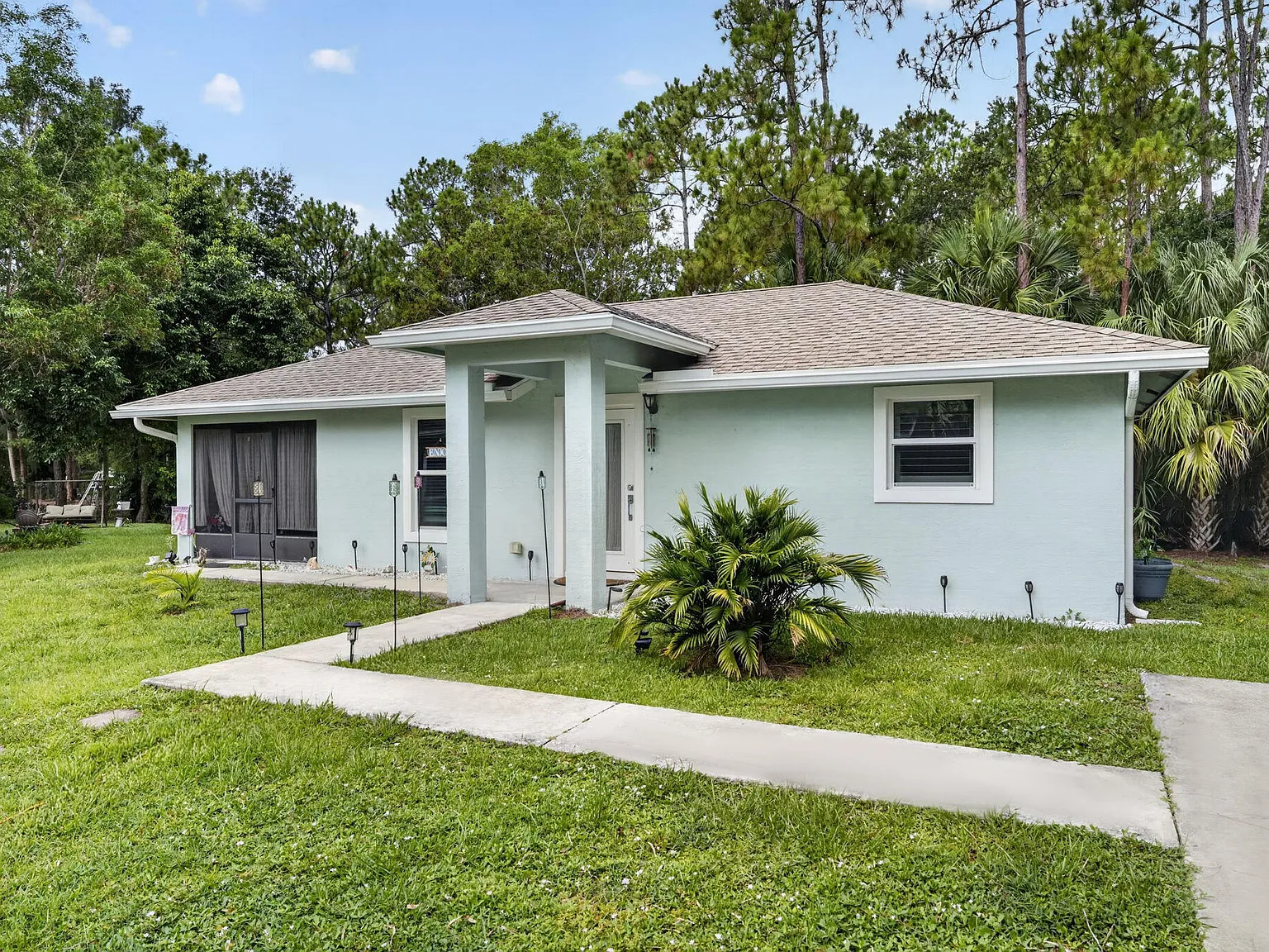 2 bed, 1.0 bath, 800 sqft, $3,200 — Photo 2