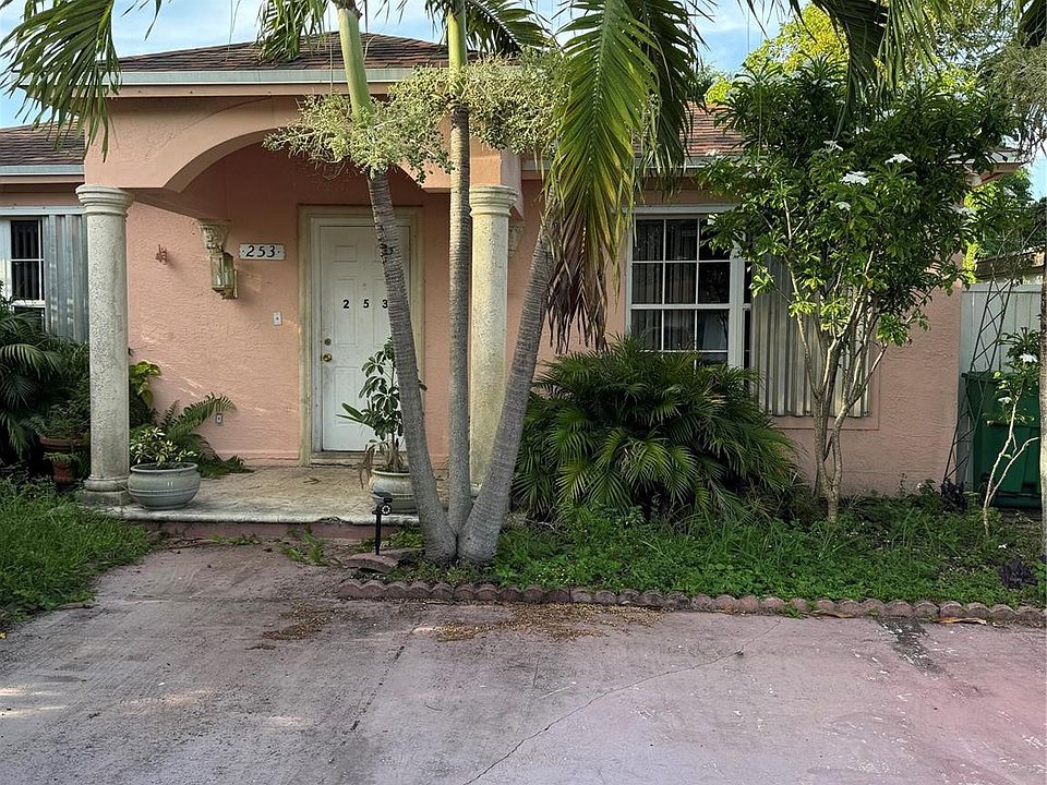 1st image of 253 SW 4th Street