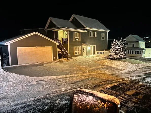 498 goebel Street, Berlin, NH 03570