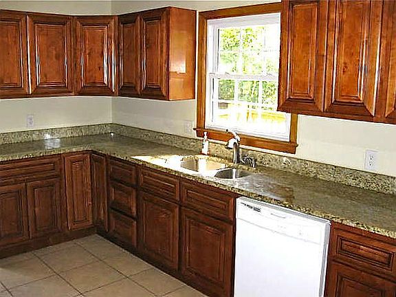 4th image of 1400 Aldenwood Ln