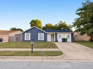 1714 Granada Dr, Arlington, TX 76014