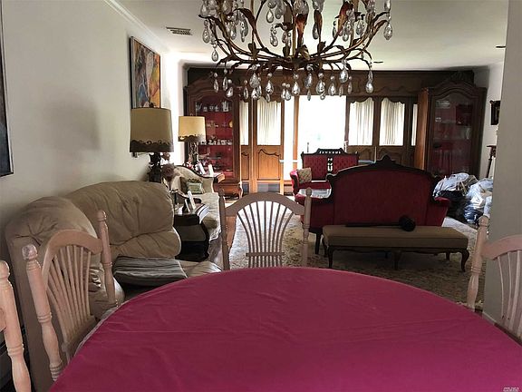 5th image of 602 Garden Ln