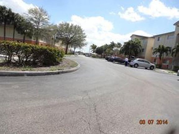 5th image of 3610 N 56th Ave APT 218