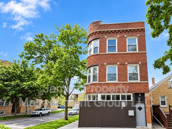 3900 N Christiana Ave #2, Chicago, IL 60618