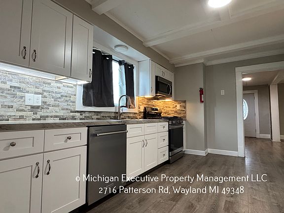 4th image of 2716 Patterson Rd