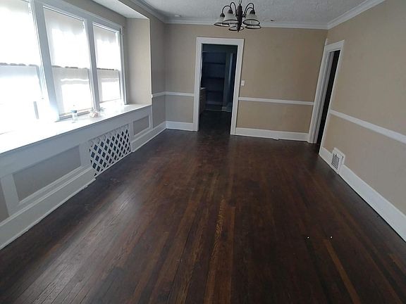 3rd image of 5102 Lydia Ave