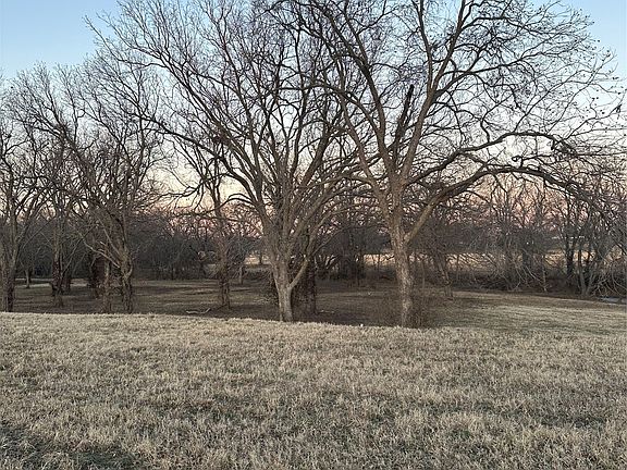 3rd image of 440860 E 269th Rd