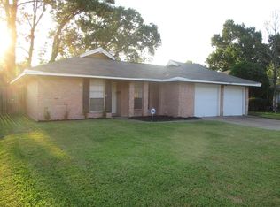 10323 Rebel Rd, Houston, TX 77016