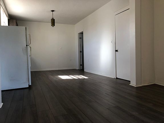 2nd image of 1712 N Nebraska Ave