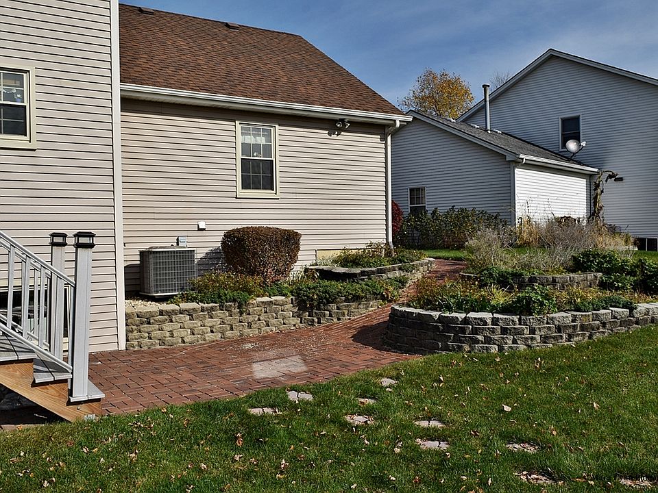 2nd image of 2670 Berkshire Dr