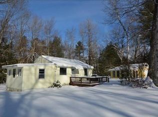 1 Diane Dr, Blandford, MA 01008