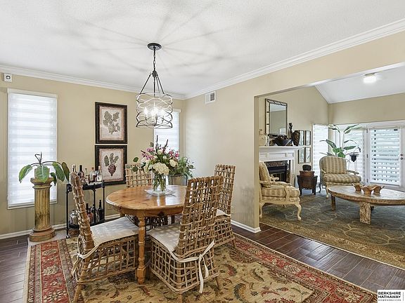 5th image of 12832 Burt Ct