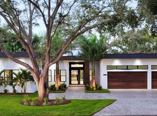 1429 N Lake Shore Dr, Sarasota, FL 34231