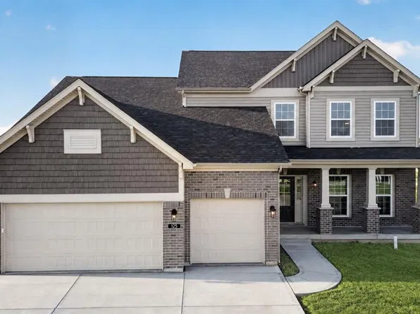 125 Sterling Dr, Lake Saint Louis, MO 63367
