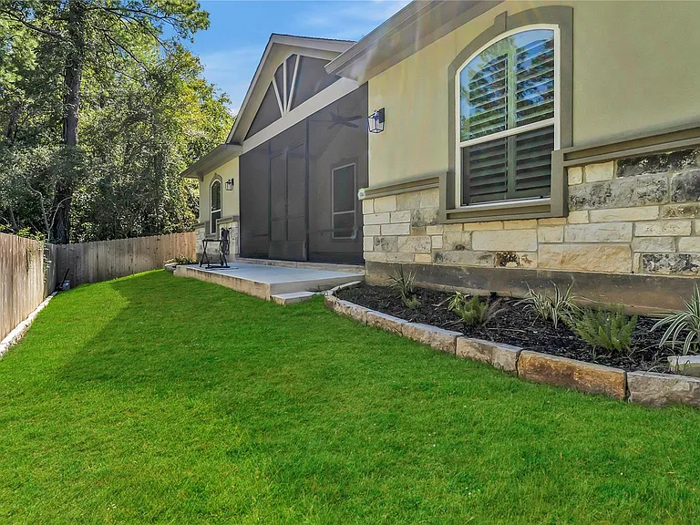73 Wyndemere Dr — Photo 19