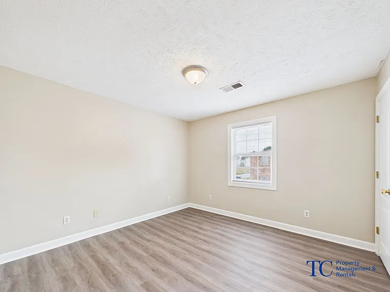 287 Foxworth Dr — Photo 12