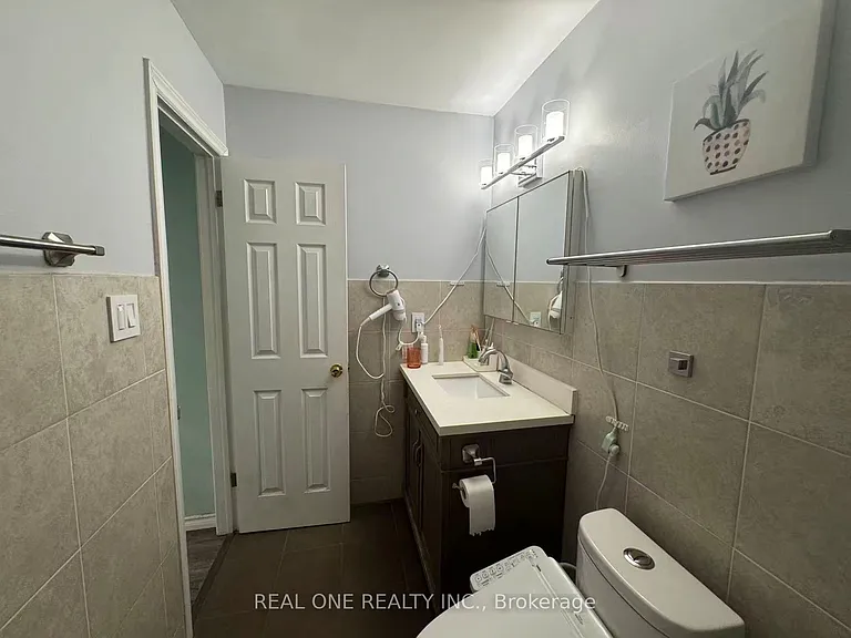 400 Mississauga Valley Blvd #124 — Photo 18