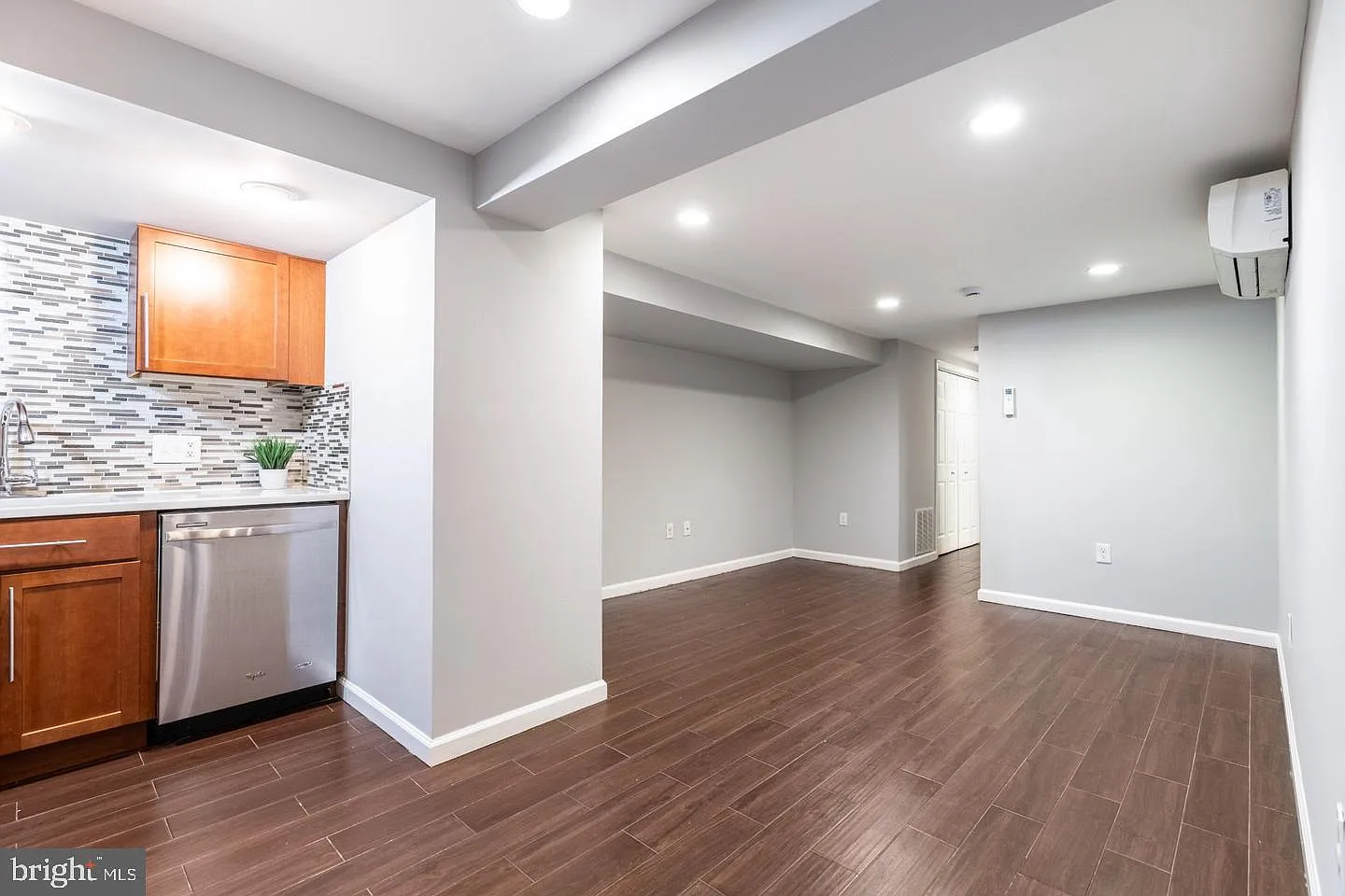 2 bed, 2.0 bath, 1250 sqft, $2,950 — Photo 4