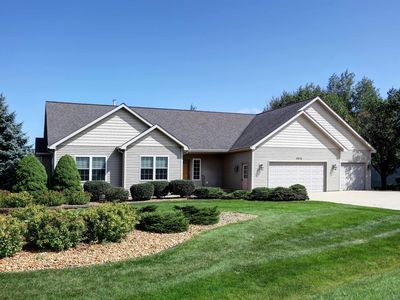2975 Ridge Trail Dr, Traverse City, MI, 49684