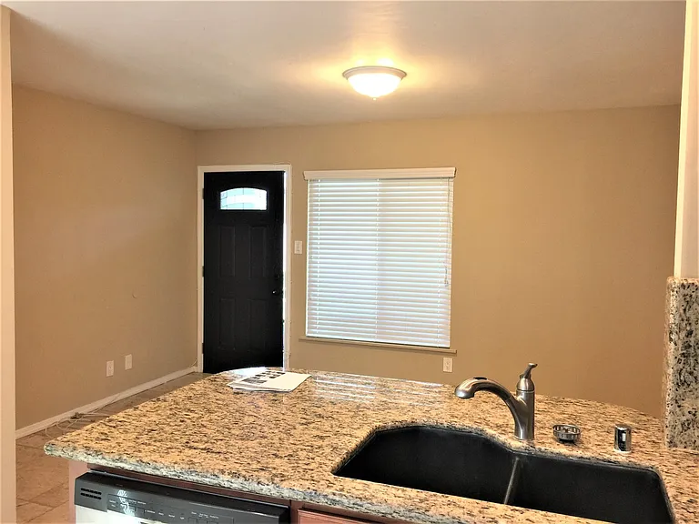 Imperial Beach Living at its Best! — Photo 6
