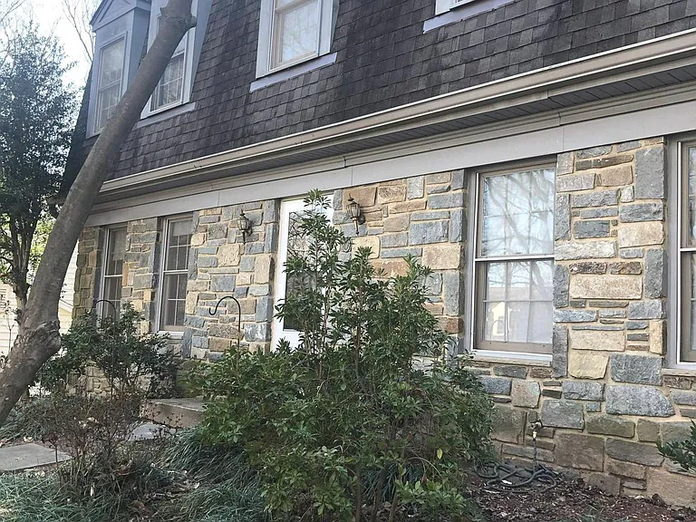 3222 Brookings Ct — Photo 2