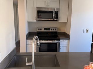 910 N 95th St APT 203, Seattle, WA 98103
