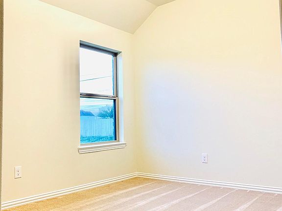 5th image of 3734 E Vicksburg Estates Dr