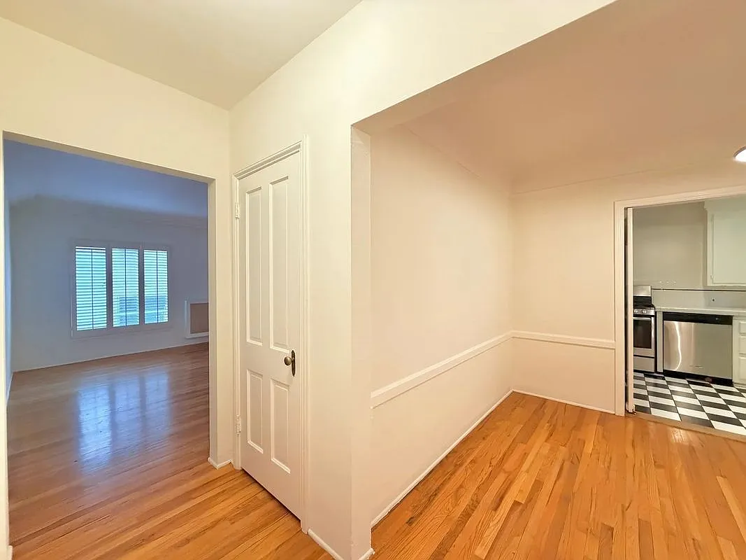 1 bed, 1.0 bath, 800 sqft, $2,995 — Photo 3