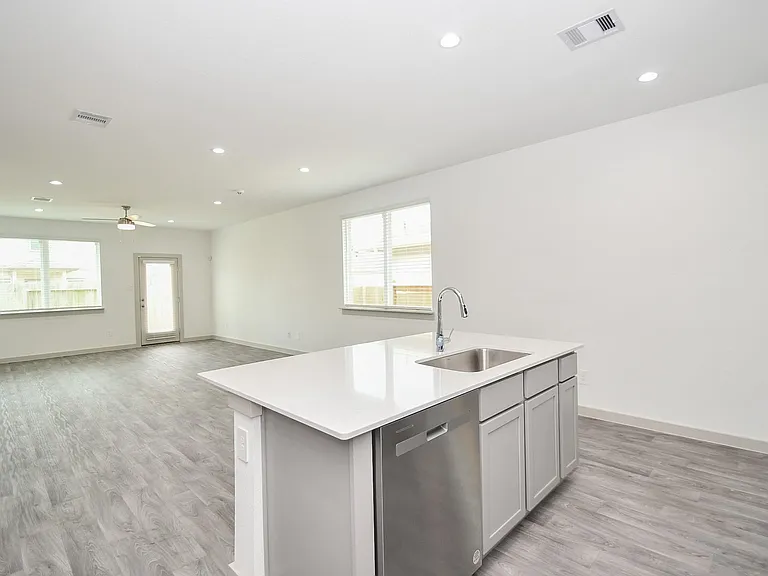 2818 Bethnal Garden Way — Photo 14