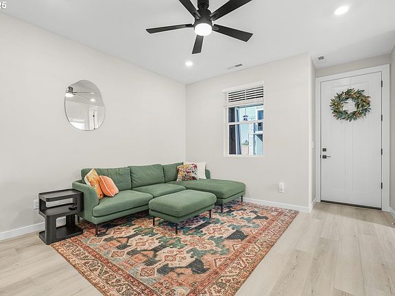 4th image of 8069 SE Orion Ln