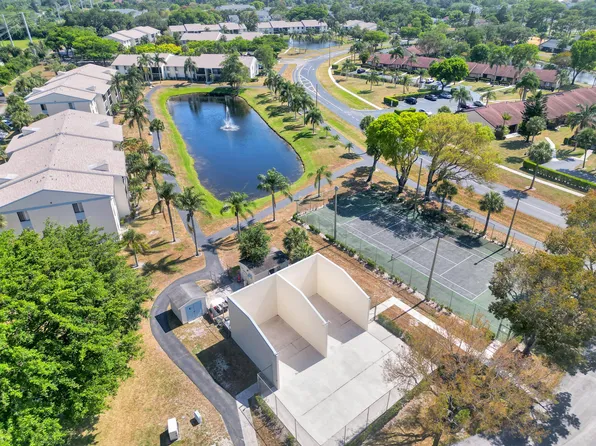 1114 Green Pine Boulevard #C2, West Palm Beach, FL 33409