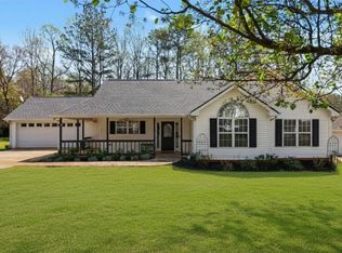 7177 Ironwood Dr, Gainesville, GA 30507