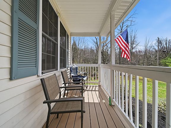 5th image of 84 New Hampshire Drive #000004