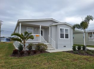 326 Sonnet Ln #326, North Fort Myers, FL 33903