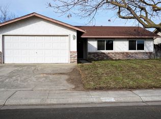 1105 Canyon Ct, Modesto, CA 95351