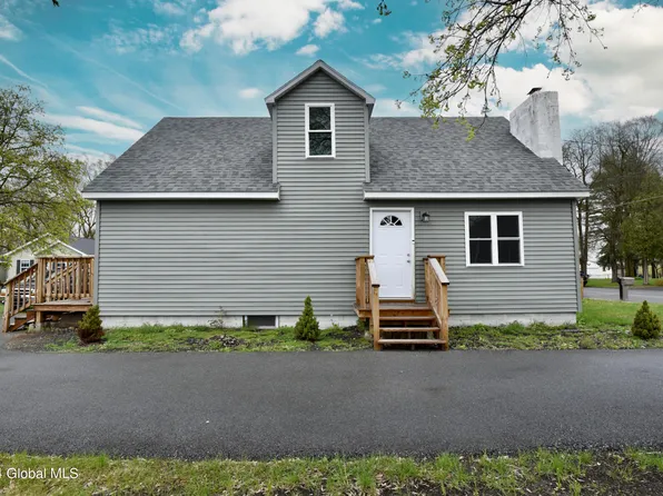 19 Grand Boulevard, South Glens Falls, NY 12803