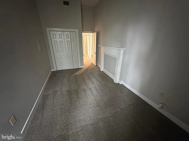 200 Hanover St #3A — Photo 12