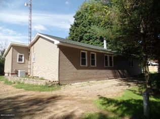 972 Mendon Rd, Sherwood, MI 49089