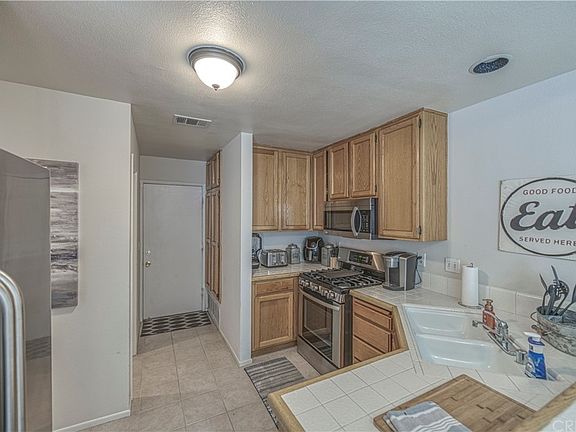 5th image of 22940 Banyan Pl