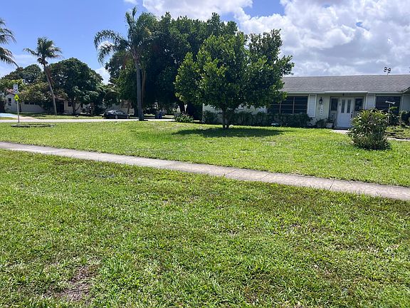 3rd image of 1400 Flagler Boulevard