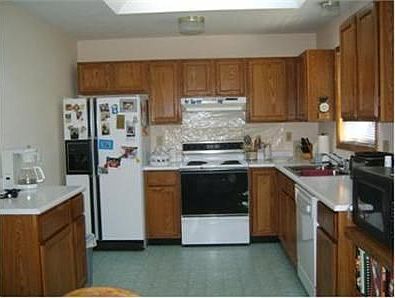 2nd image of 40388 Moon Stone Ct