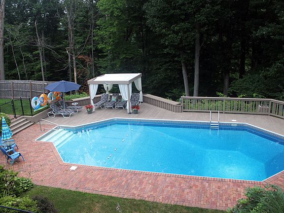 2nd image of 68 N Lorna Ln