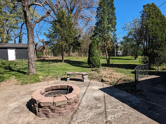 5th image of 1570 Armistead Dr