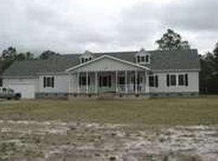 151 Brians Woods Rd, Maple Hill, NC 28454