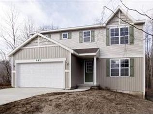 982 Scenic View Dr, Plainwell, MI