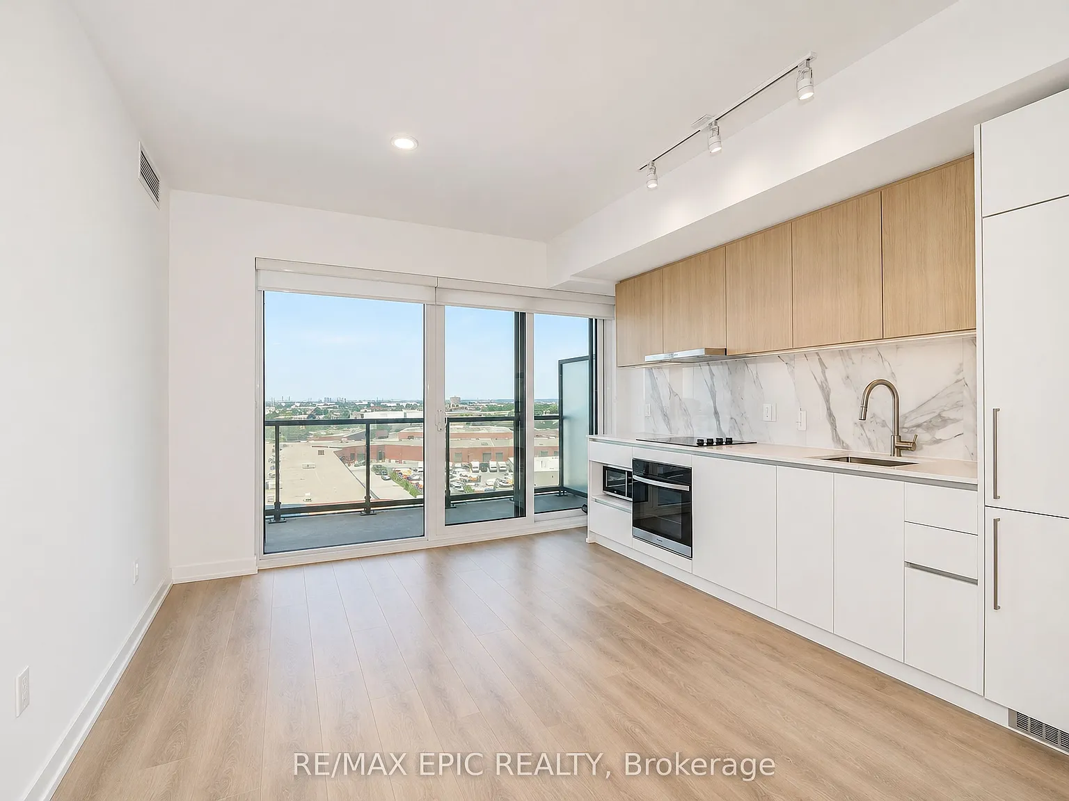 2 bed, $2,350 — Photo 2