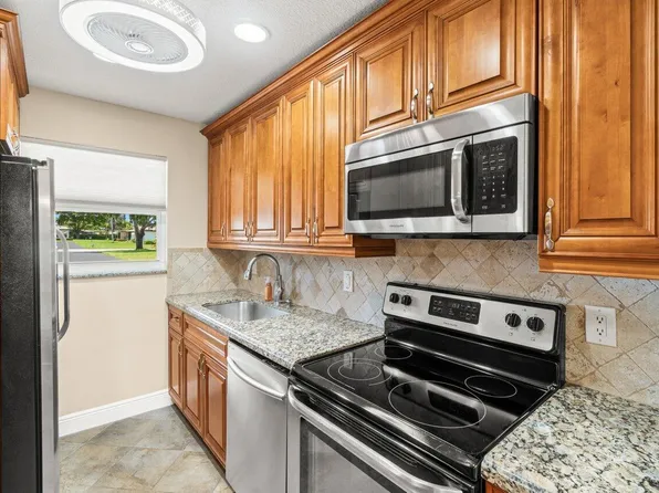 1012 Circle Terrace E #A, Delray Beach, FL 33445