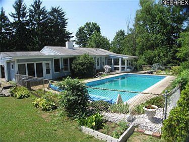 4th image of 8492 Bobolink Dr