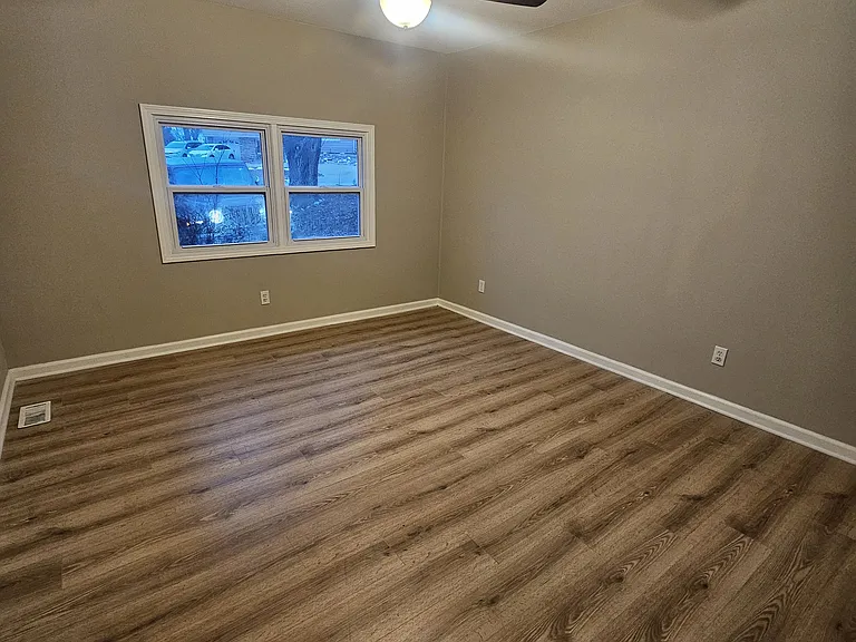 1512 SW Highway Ln — Photo 15